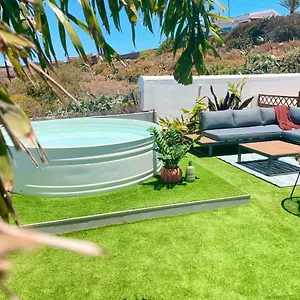  Hébergement de vacances Casa Con Piscina Y Jardin Con Vistas Al Mar